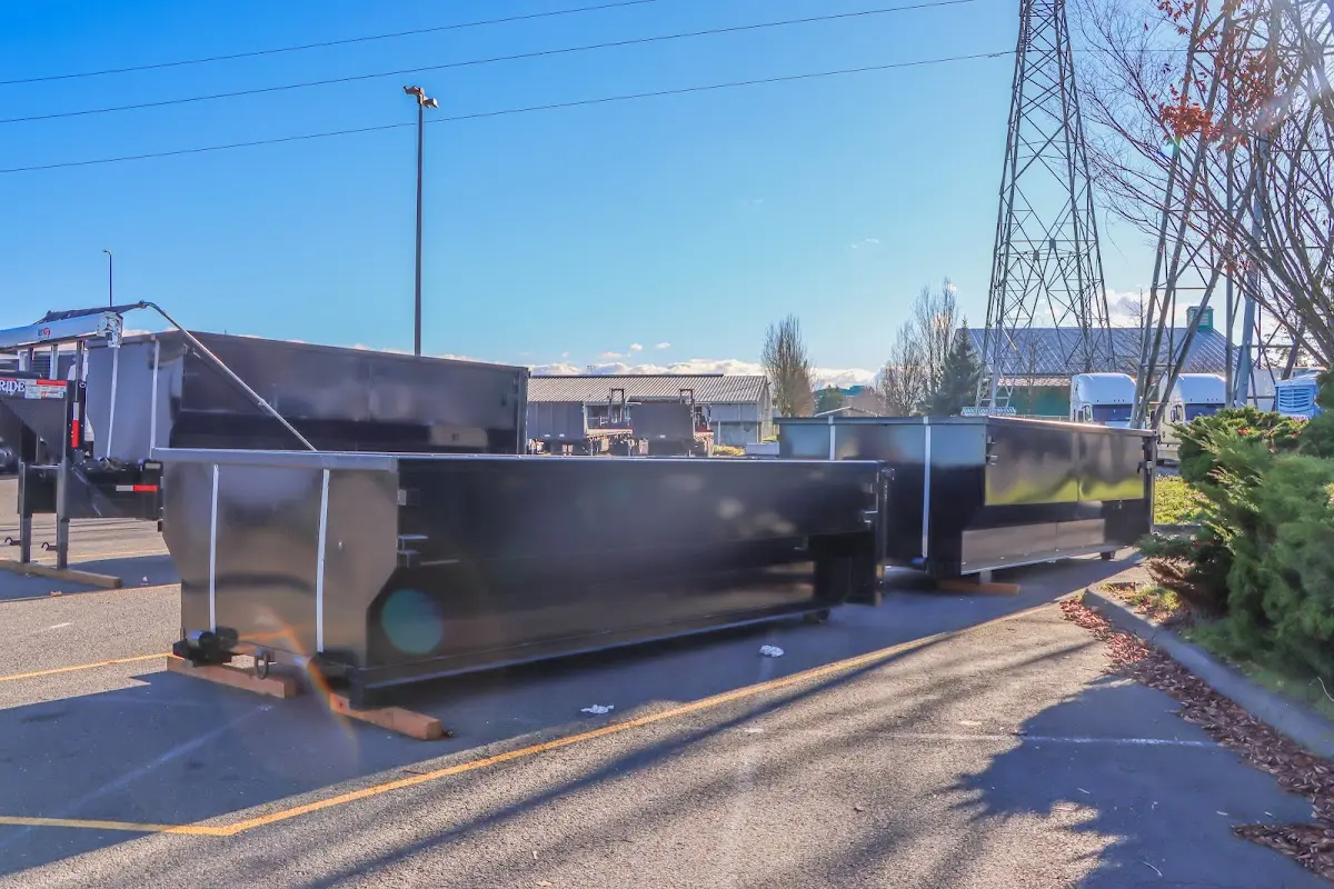 Professional dumpster rental and junk removal service in Tuskegee